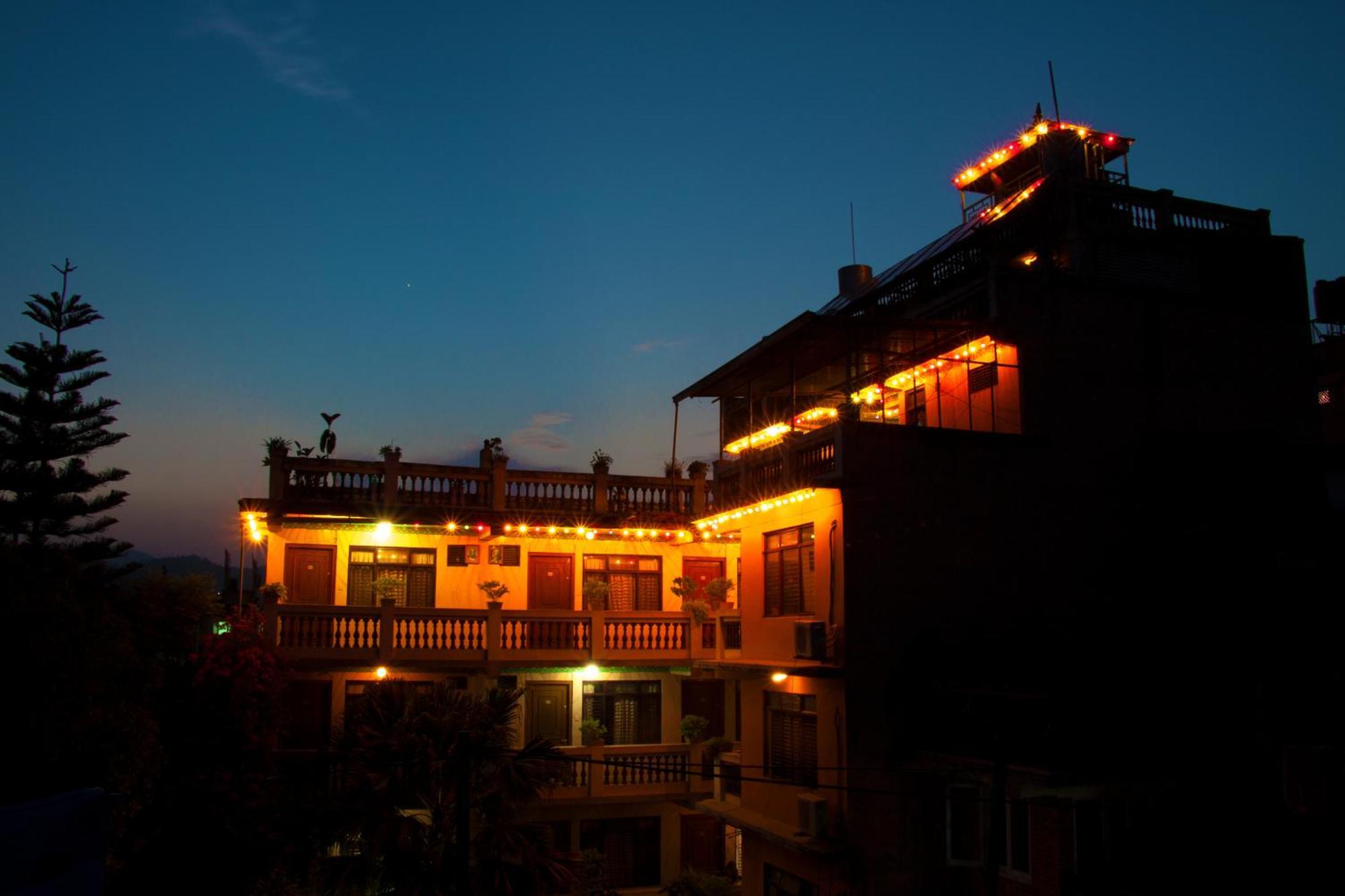 Hotel Metropolitan Kantipur Kathmandu Exterior photo